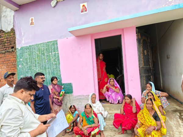 उपायुक्त के निर्देश पर हजारीबाग जिले के सभी प्रखंडों के पीडीएस(जन वितरण प्रणाली) दुकानों का औचक निरीक्षण,गड़बड़ी पर होगी कड़ी कार्रवाई